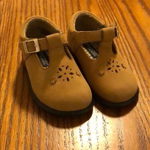 Girls Tan Dress Shoes
